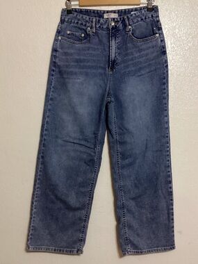 Oat New York Women's Straight-Leg Jeans in Blue